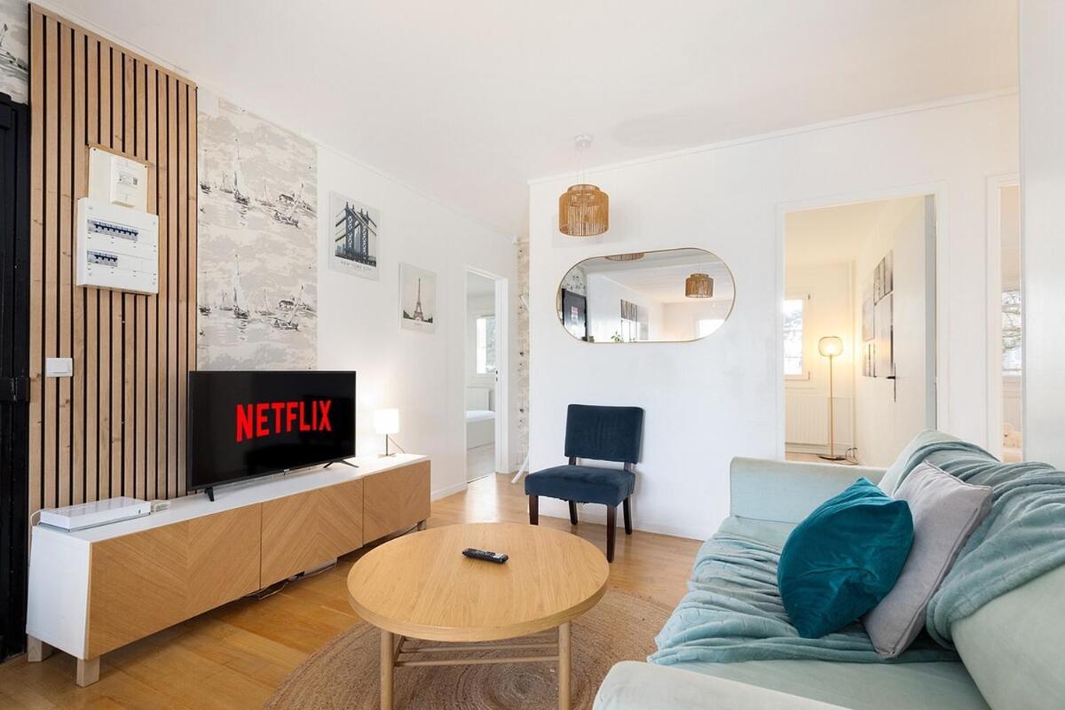 Appartement 4 Chambres Шампини сюр Марн Екстериор снимка