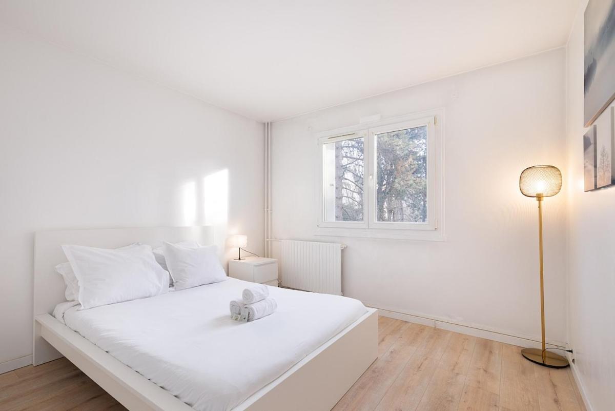Appartement 4 Chambres Шампини сюр Марн Екстериор снимка